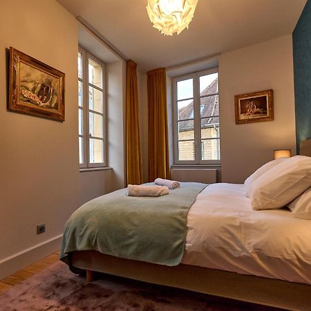 Appartement Montagnon - Les Suites Du Palais - Classe 4 Etoiles, Parking Prive, Vue Cathedrale, 3 Chambres, Primo C0Nciergerie 느베르 외부 사진
