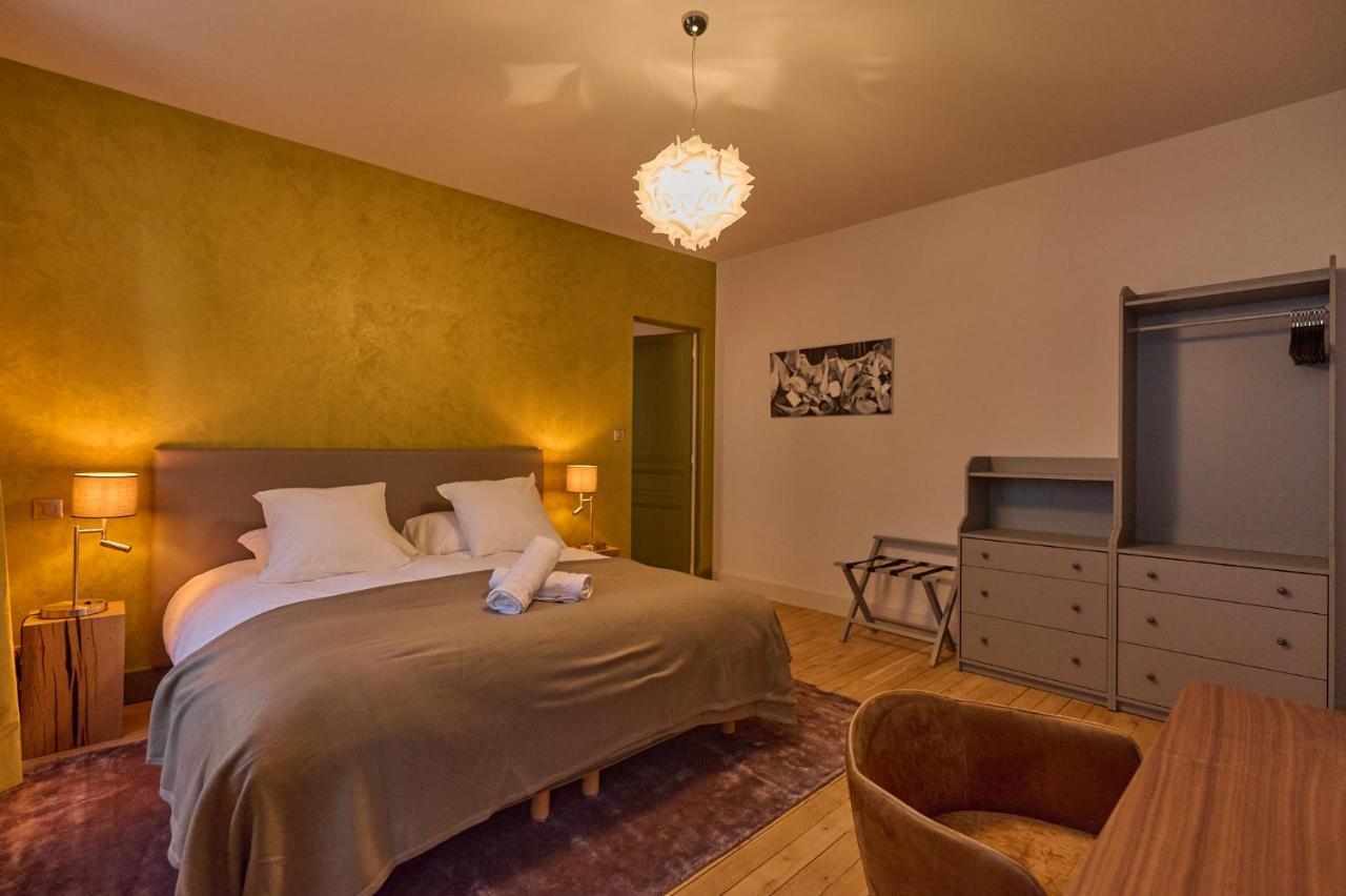 Appartement Montagnon - Les Suites Du Palais - Classe 4 Etoiles, Parking Prive, Vue Cathedrale, 3 Chambres, Primo C0Nciergerie 느베르 외부 사진