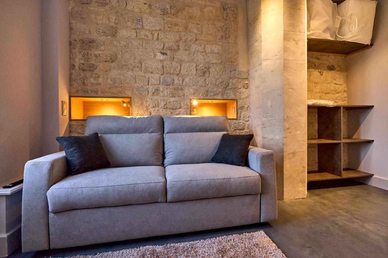 Appartement Montagnon - Les Suites Du Palais - Classe 4 Etoiles, Parking Prive, Vue Cathedrale, 3 Chambres, Primo C0Nciergerie 느베르 외부 사진