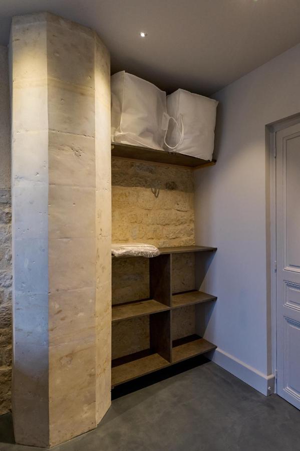 Appartement Montagnon - Les Suites Du Palais - Classe 4 Etoiles, Parking Prive, Vue Cathedrale, 3 Chambres, Primo C0Nciergerie 느베르 외부 사진